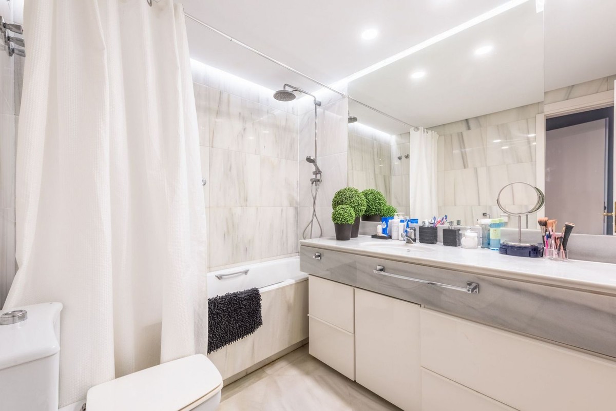 3 Bedroom Apartment in Marbella - Foto 12