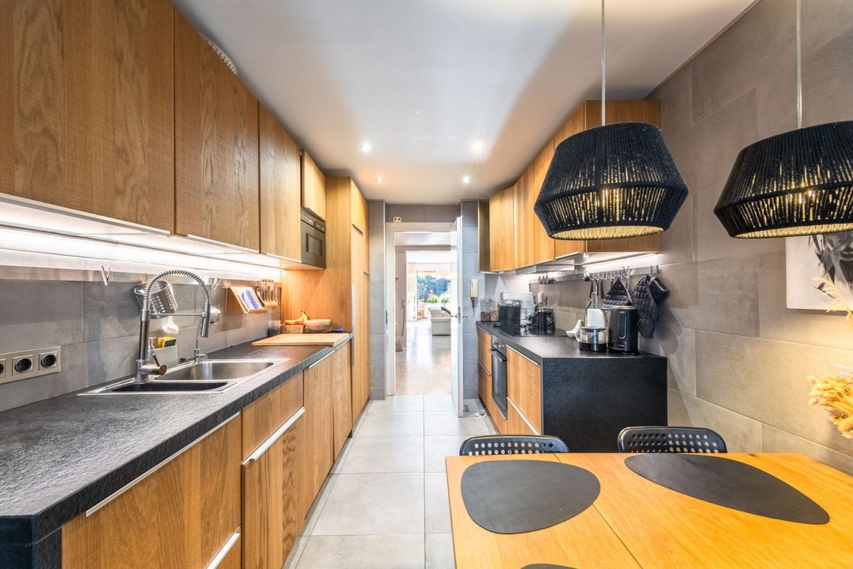 3 Bedroom Apartment in Marbella - Foto 5