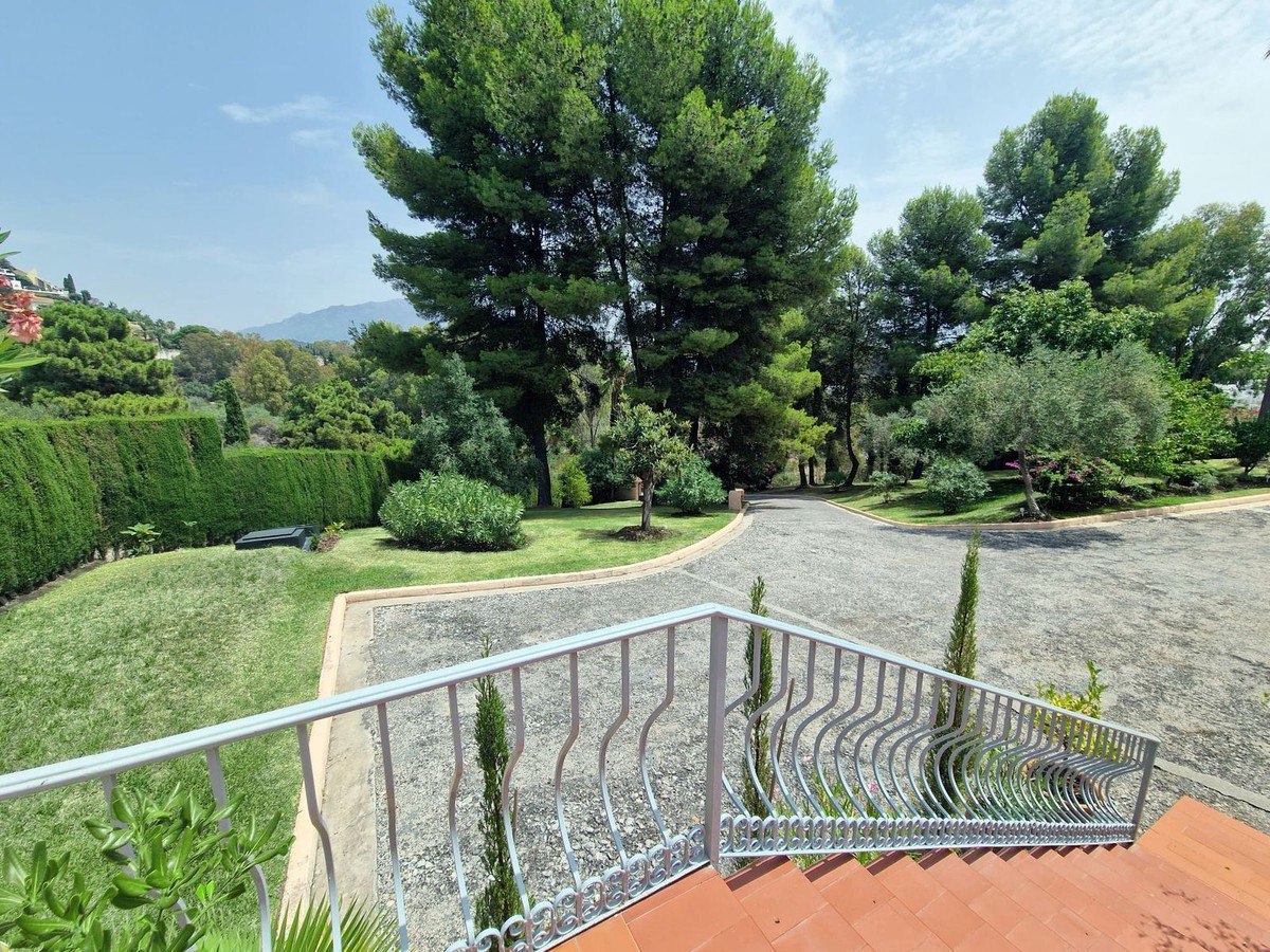 5 Bedroom Villa in Benahavís - Foto 14