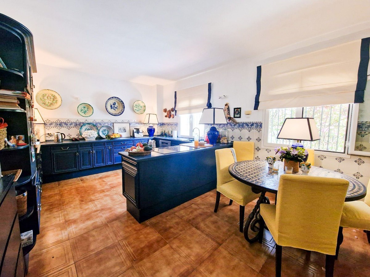 5 Bedroom Villa in Benahavís - Foto 5