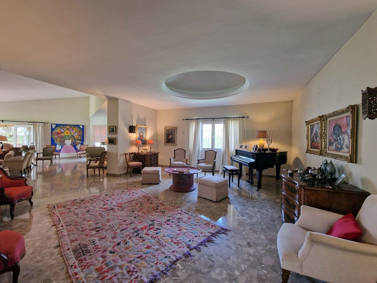 5 Bedroom Villa in Benahavís - Foto 6