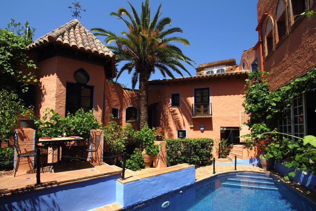 9 Bedroom Villa in Benahavís - Foto 2