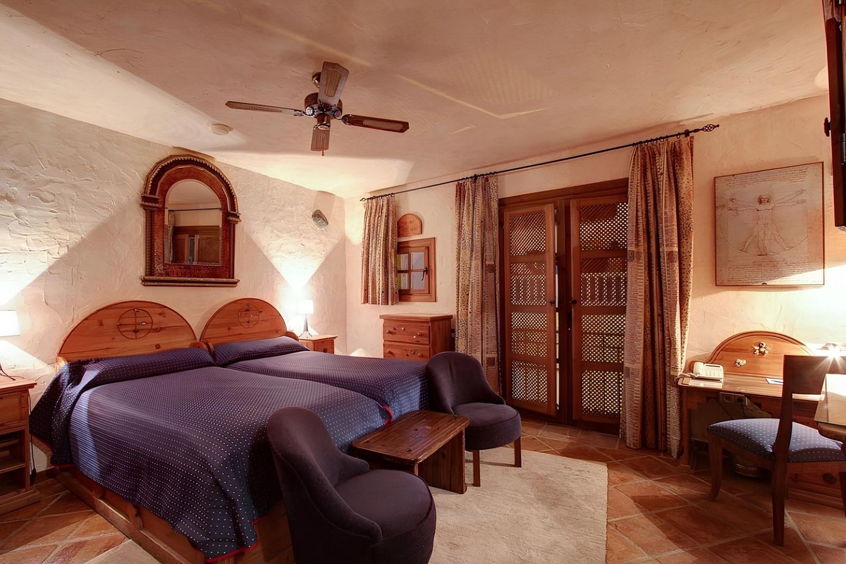 9 Bedroom Villa in Benahavís - Foto 11