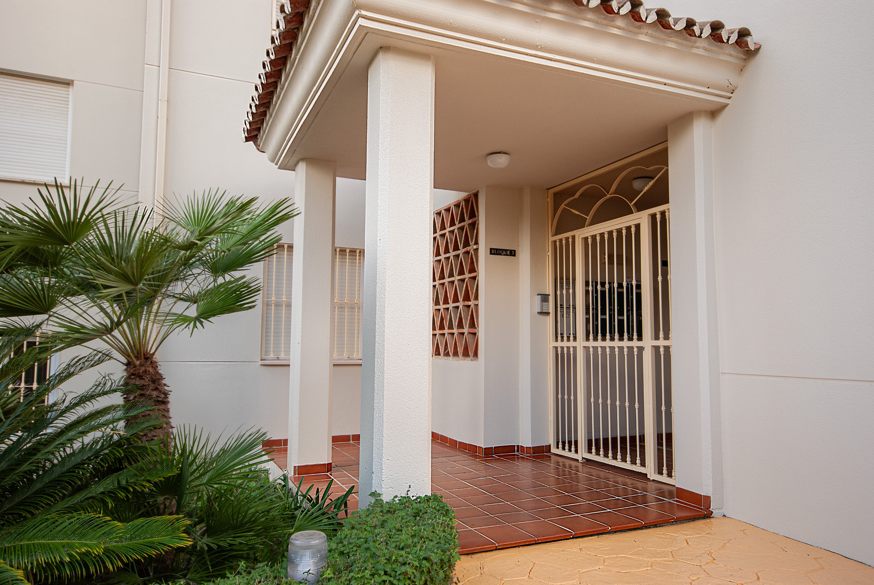 2 Bedroom Apartment in Marbella - Photo 26