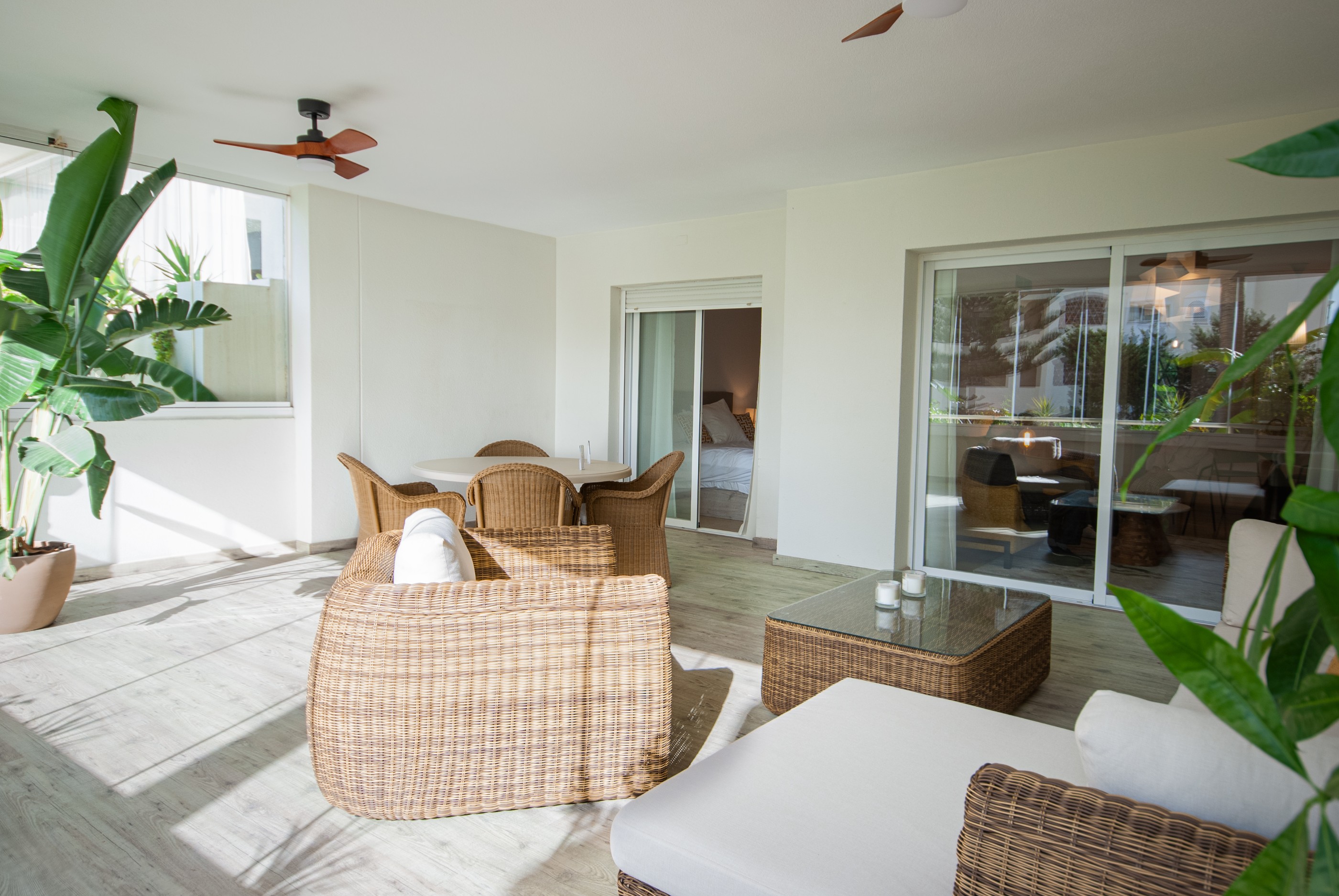 2 Bedroom Apartment in Marbella - Photo 3