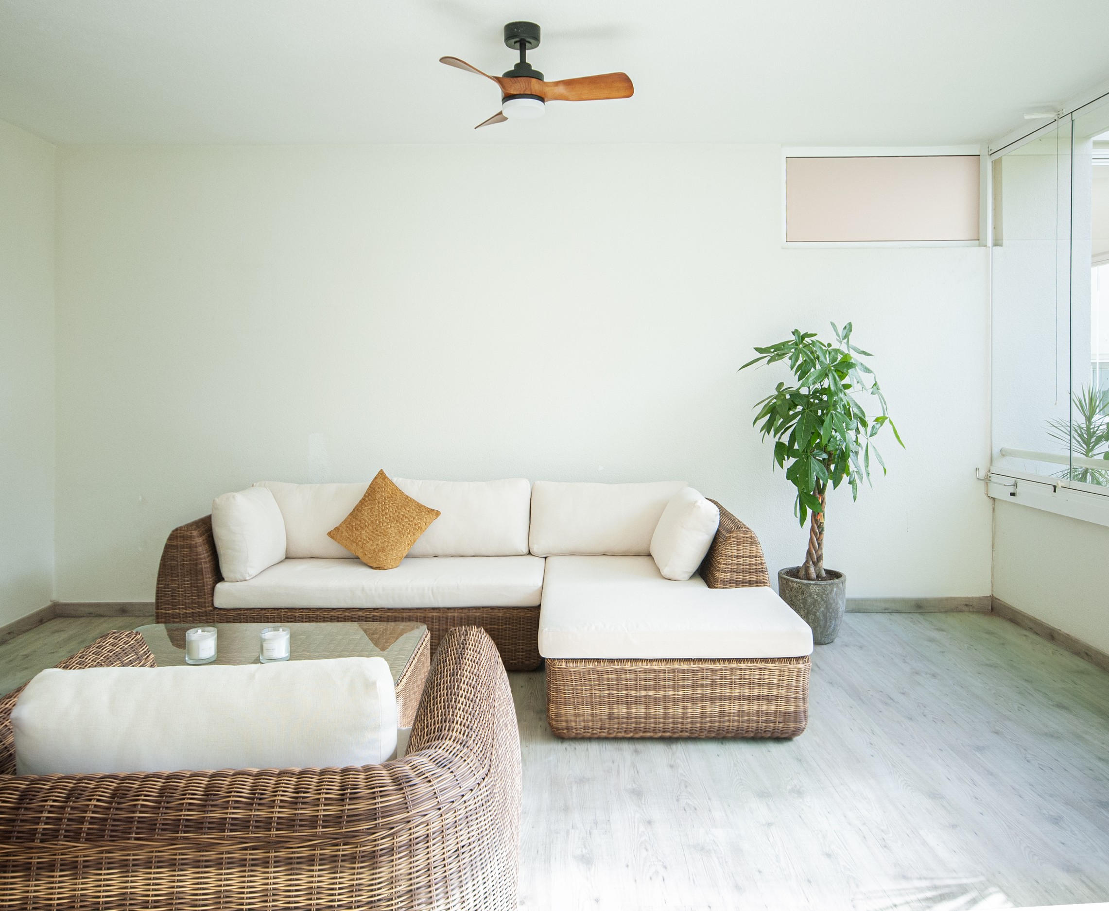 2 Bedroom Apartment in Marbella - Photo 4