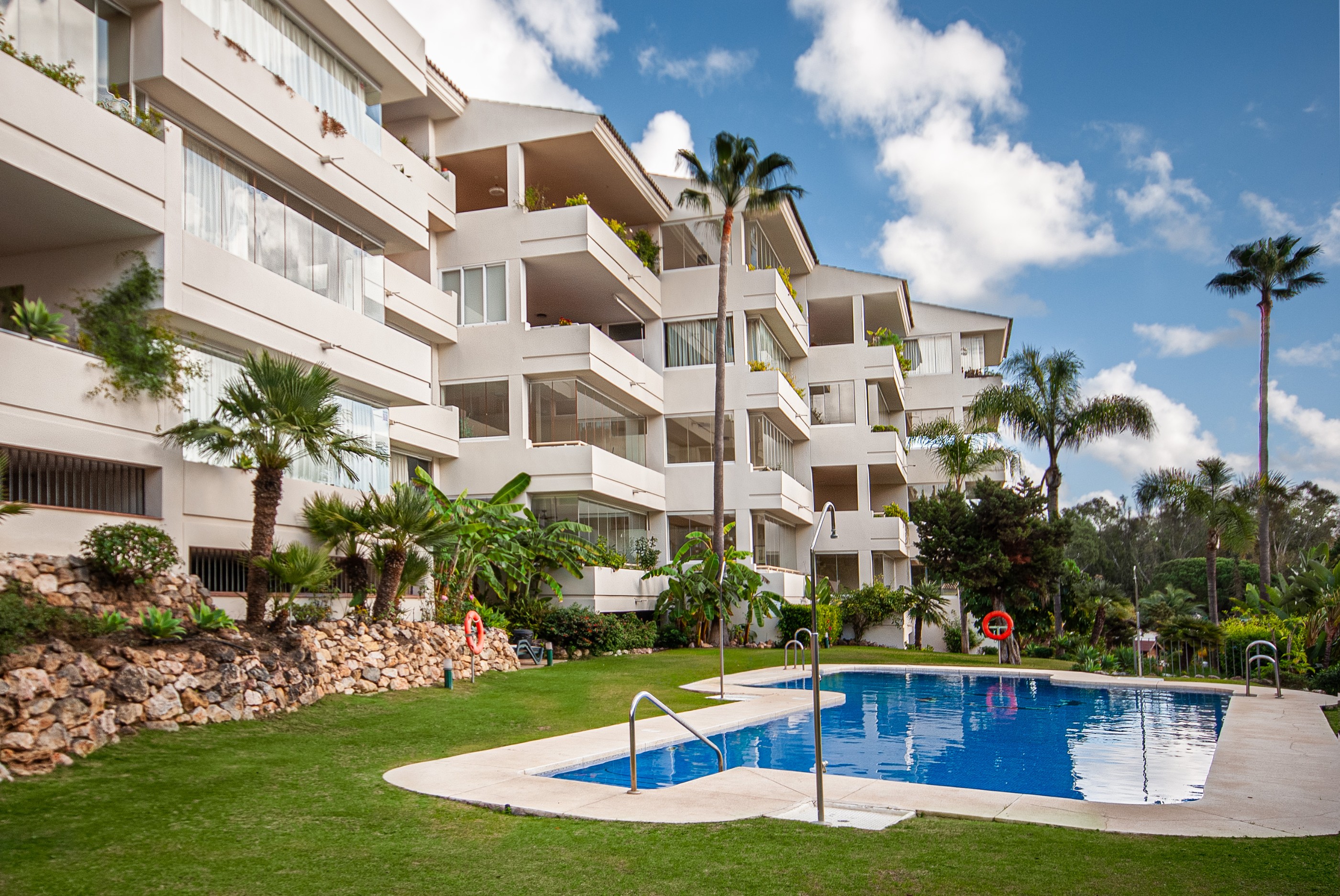 Apartment in Elviria