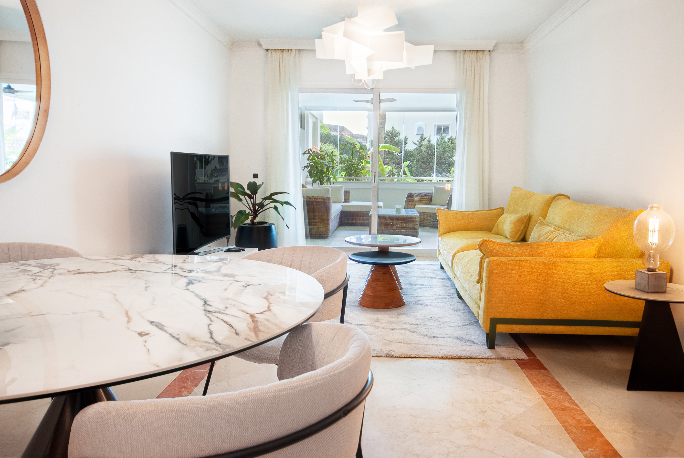 2 Bedroom Apartment in Marbella - Photo 9