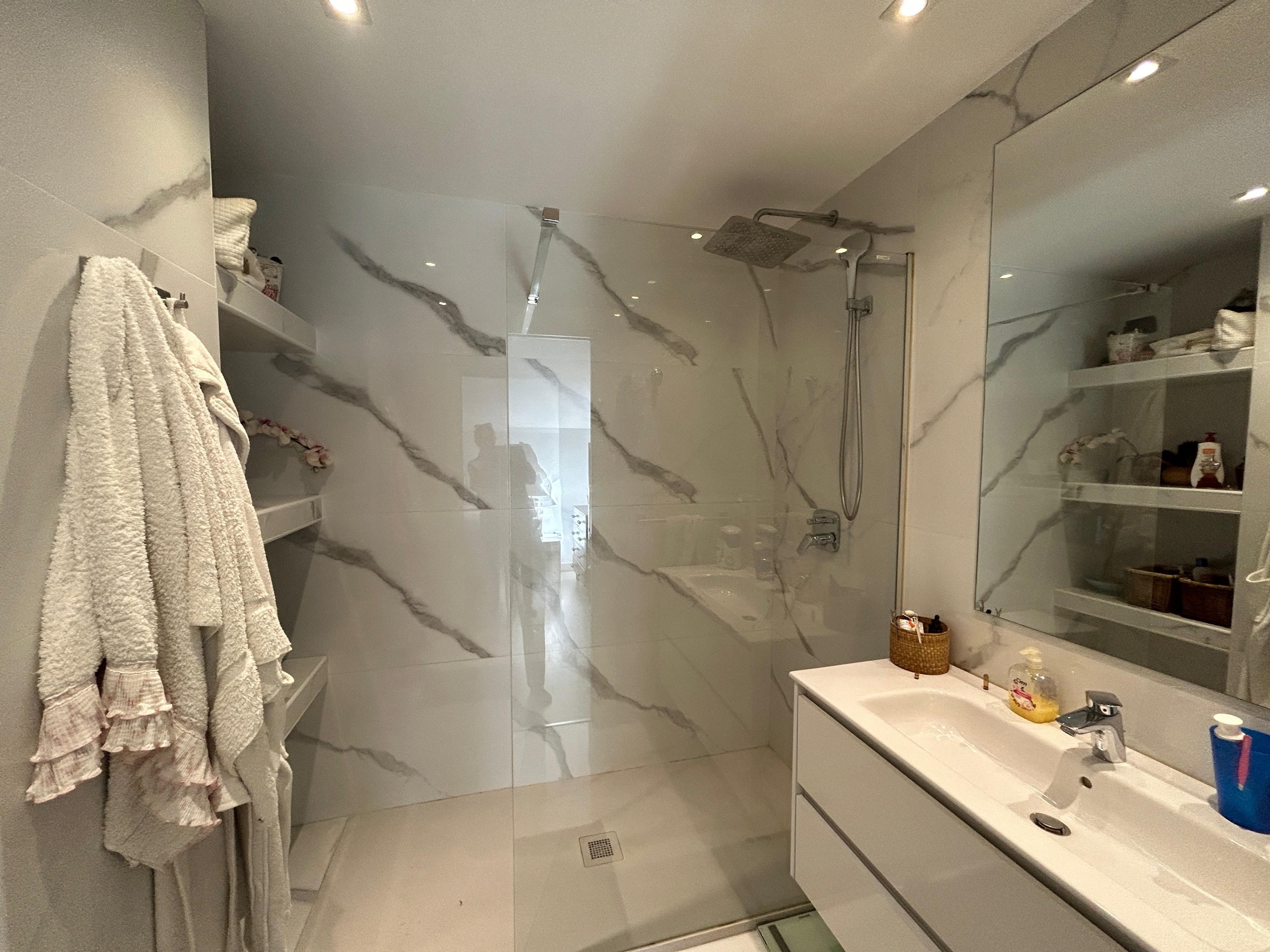 Piso de 3 dormitorios con piscina en Málaga – Foto 22