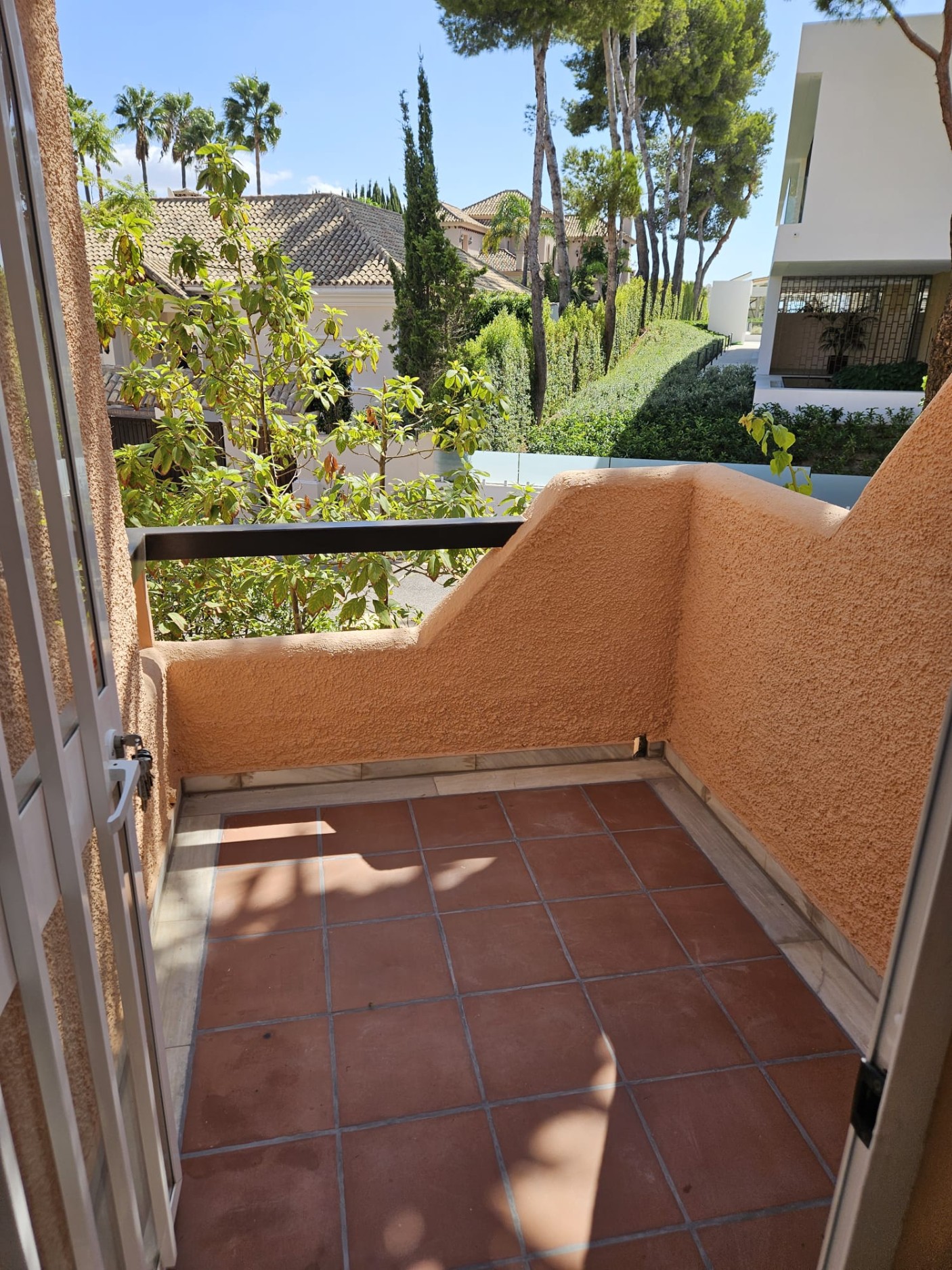 3 Bedroom Townhouse in Marbella - Photo 8