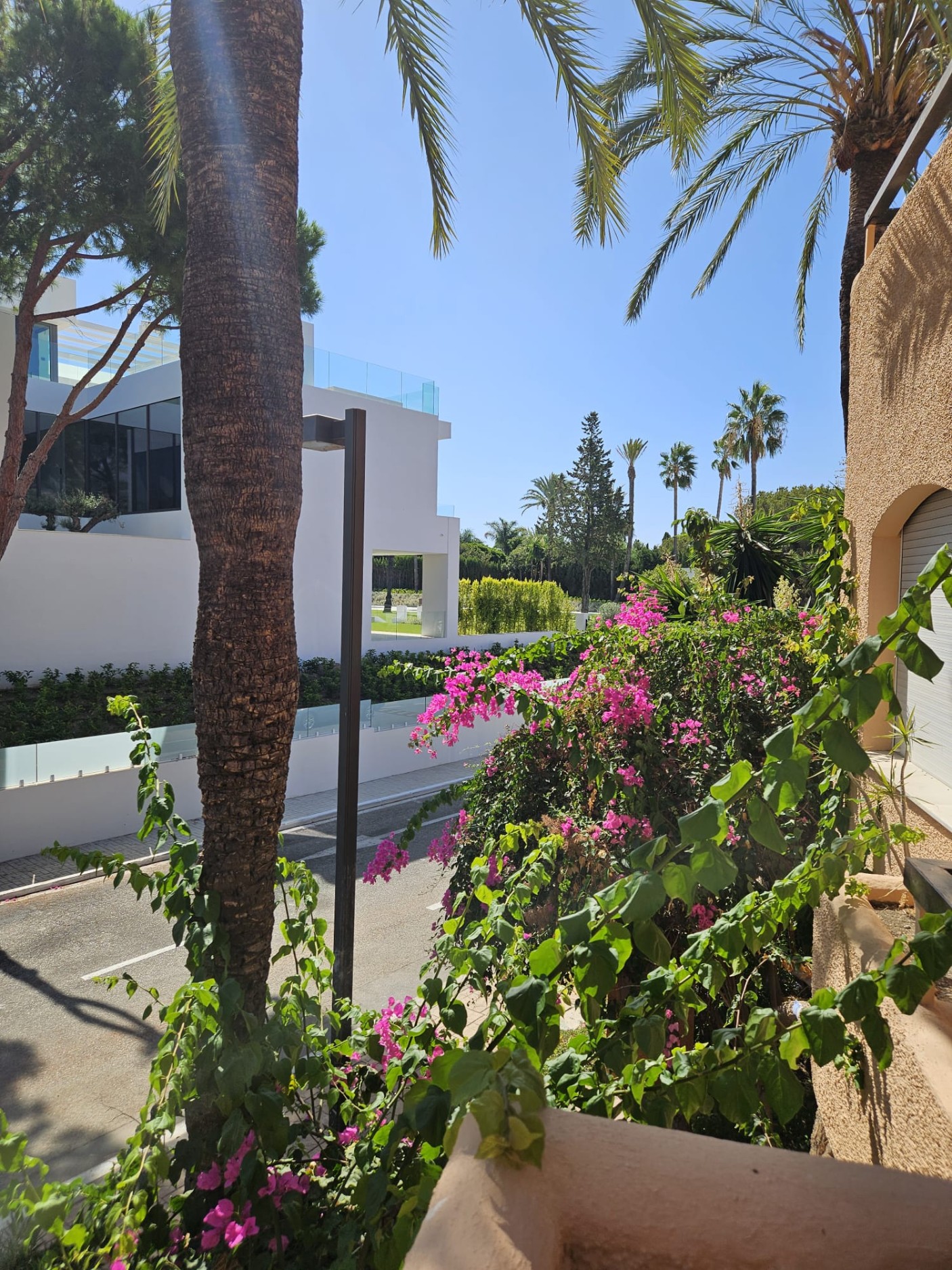 3 Bedroom Townhouse in Marbella - Photo 5