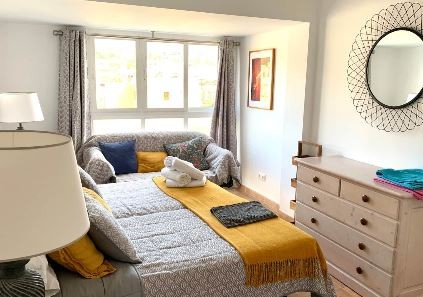 2 Bedroom Apartment in Marbella - Photo 3
