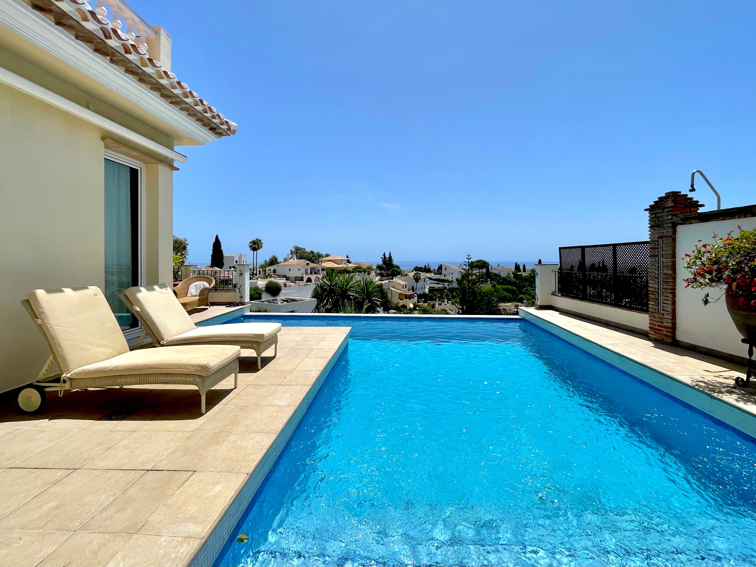 6 Bedroom Villa in Mijas - Photo 5