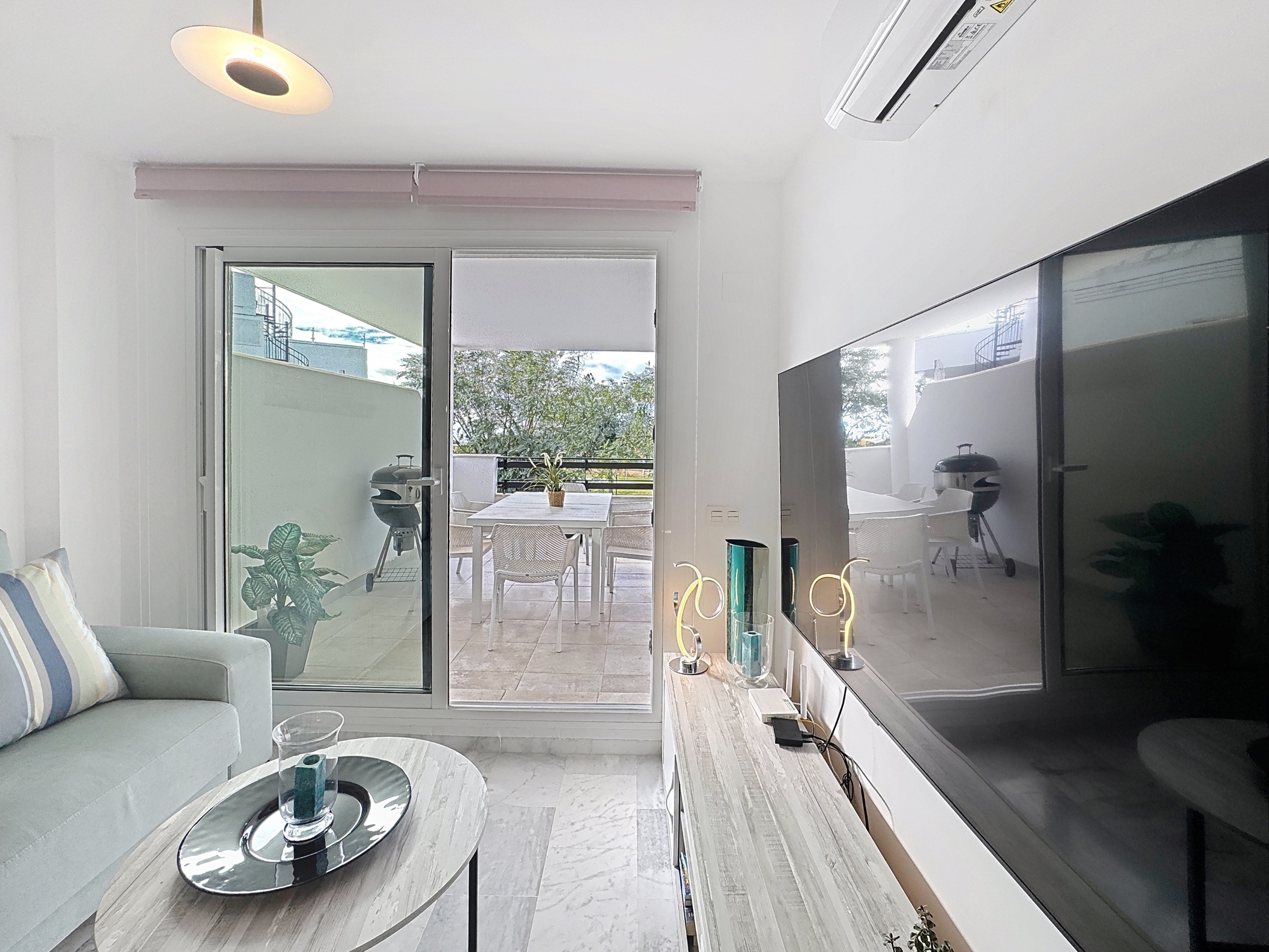 2 Bedroom Apartment in Casares - Photo 19