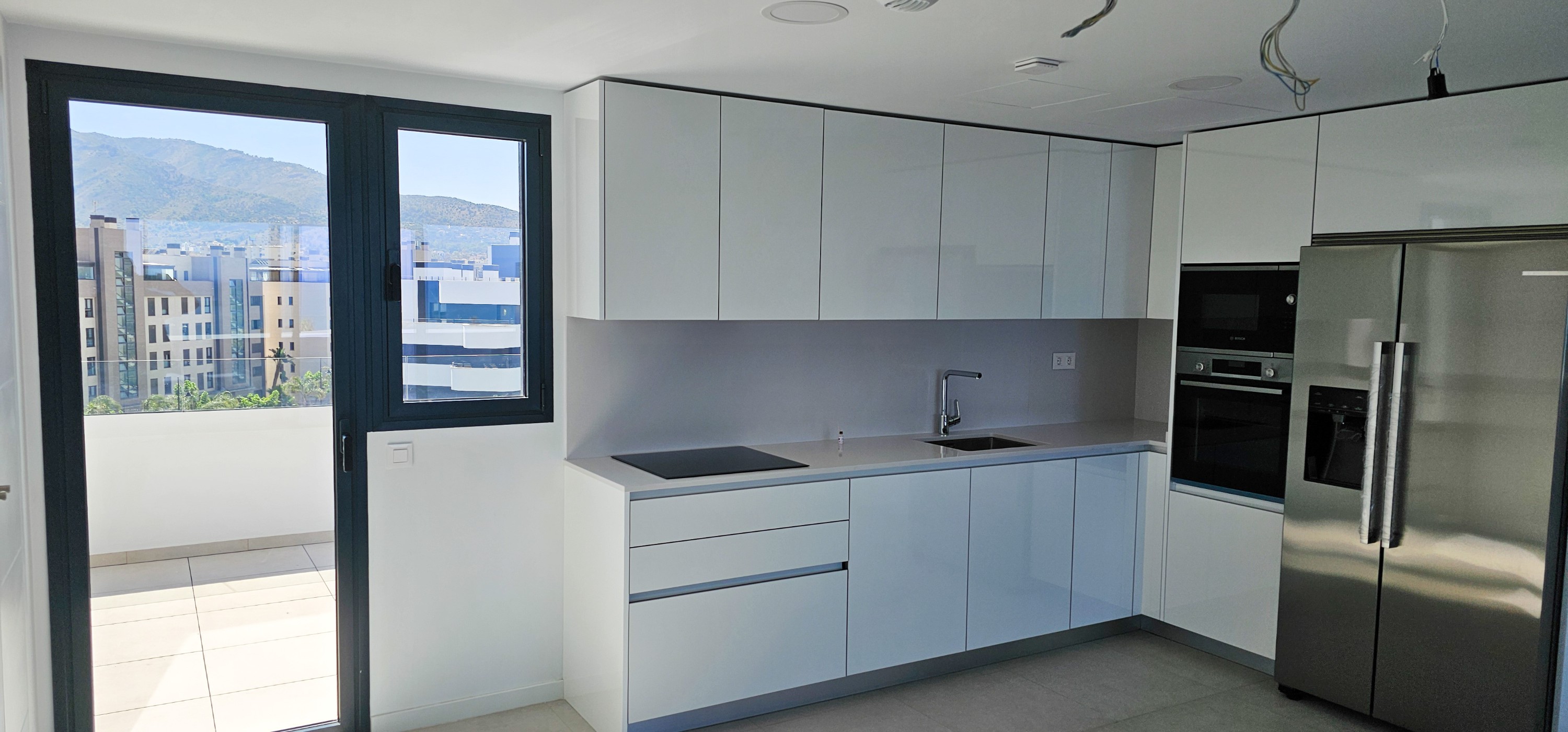 3 Bedroom Penthouse in Torremolinos - Photo 8