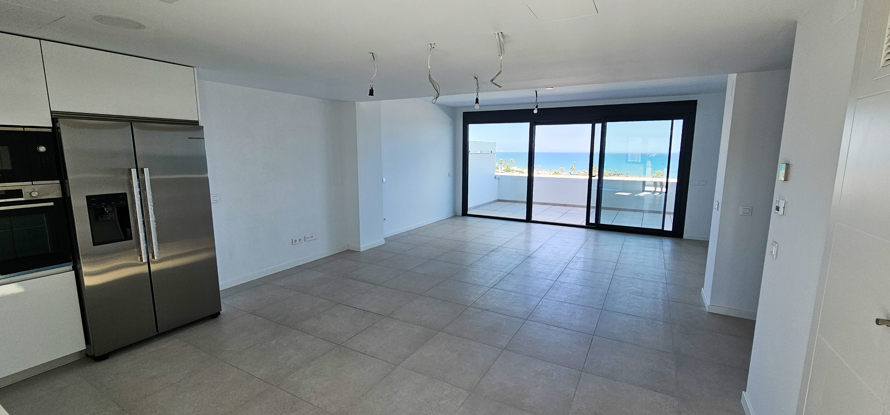 3 Bedroom Penthouse in Torremolinos - Photo 11