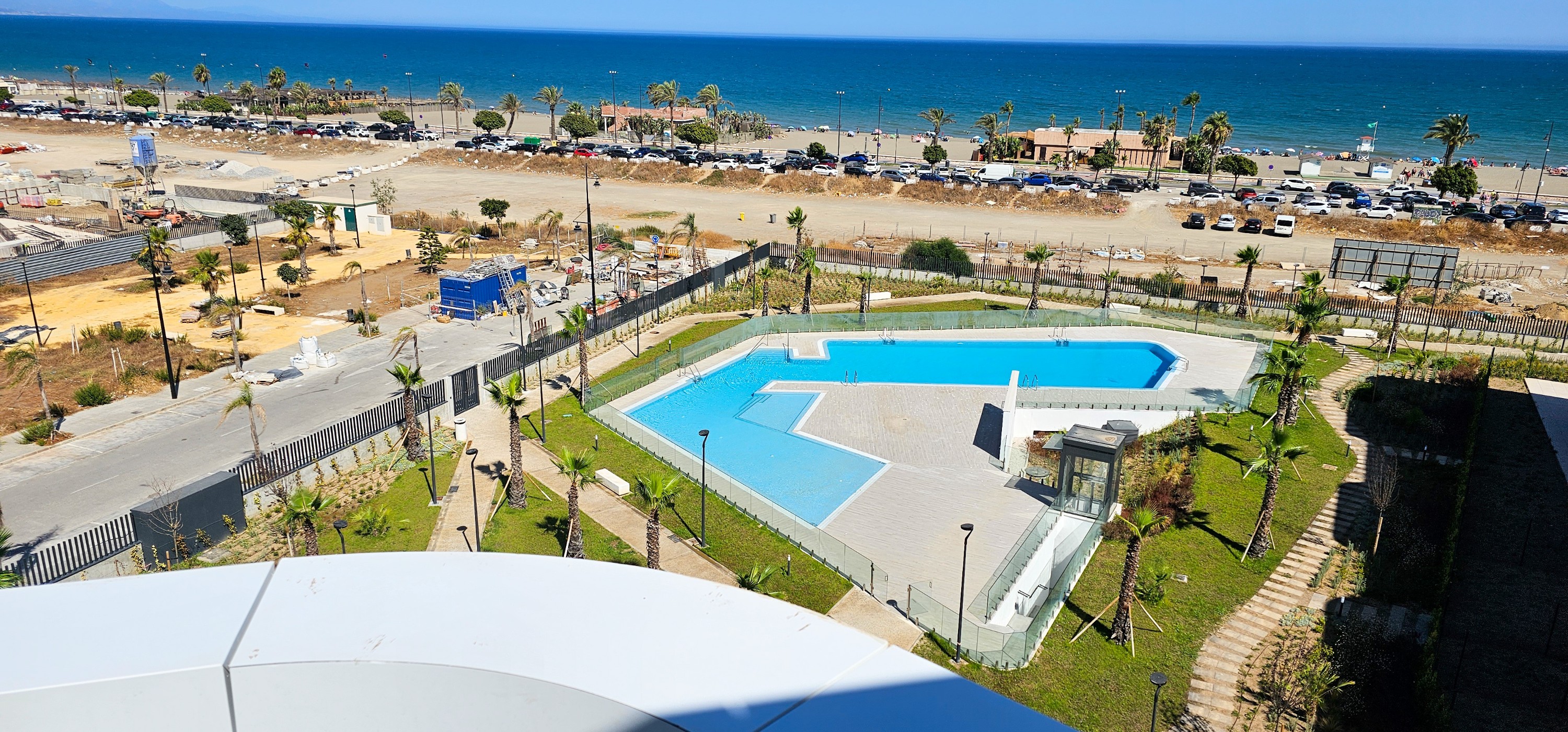 3 Bedroom Penthouse in Torremolinos - Photo 14