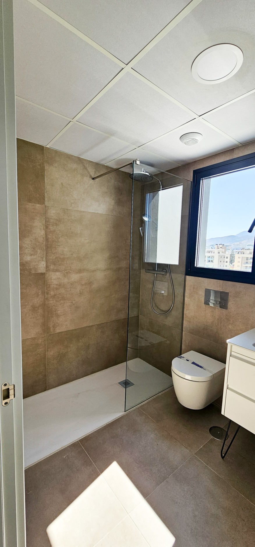 3 Bedroom Penthouse in Torremolinos - Photo 16