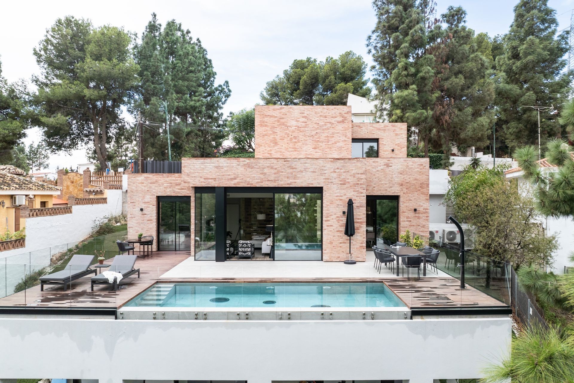 4 Bedroom Villa in Málaga - Photo 37