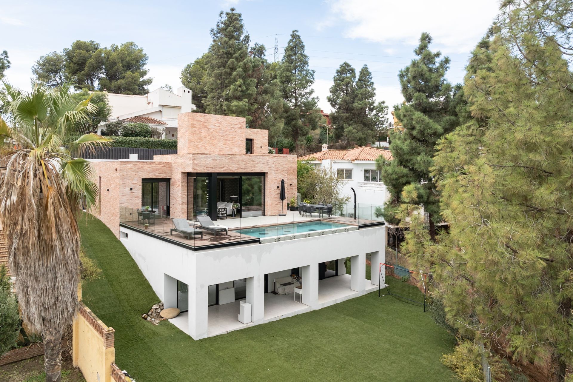 4 Bedroom Villa in Málaga - Photo 36