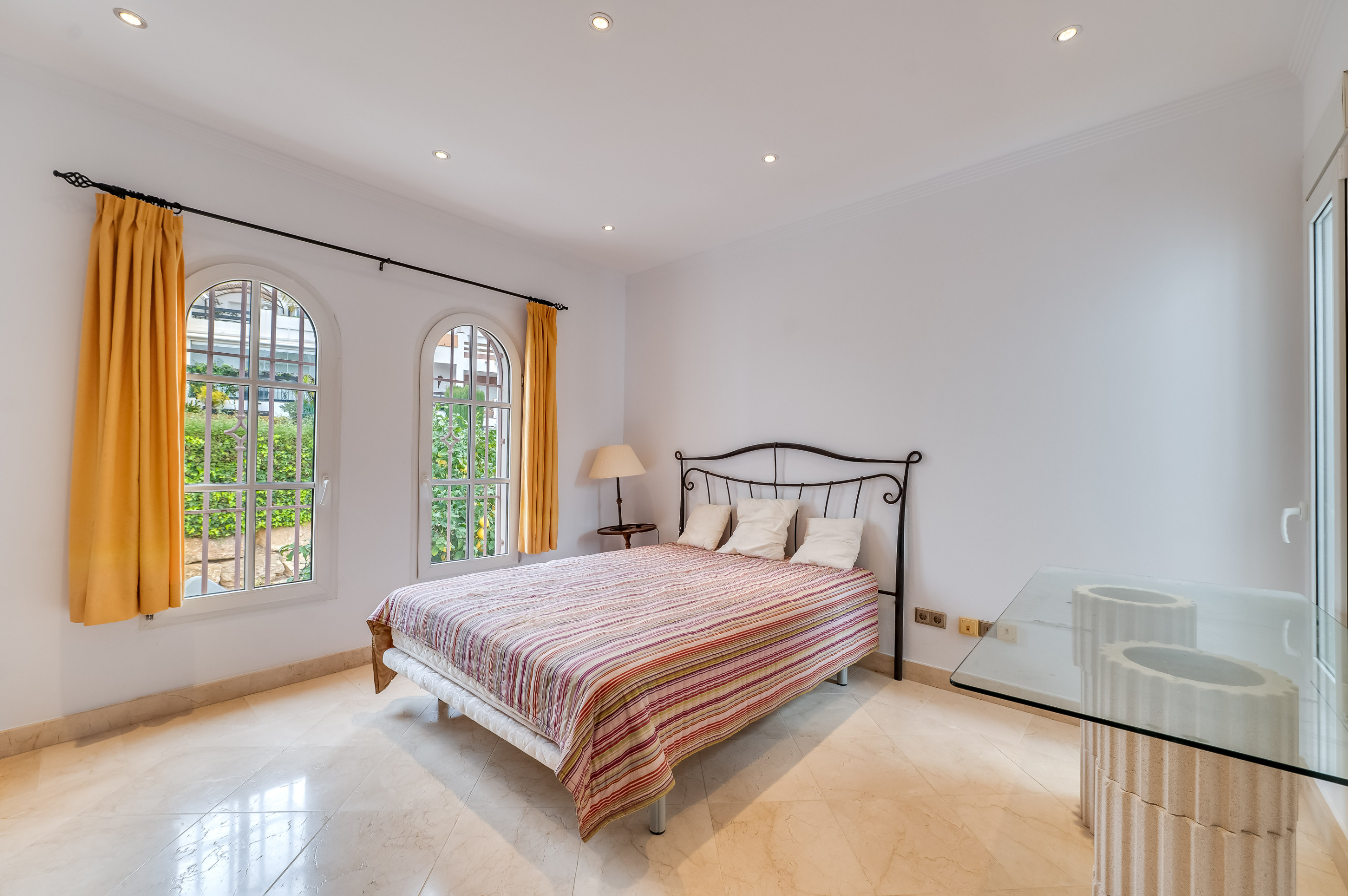 4 Bedroom Villa in Marbella - Photo 23