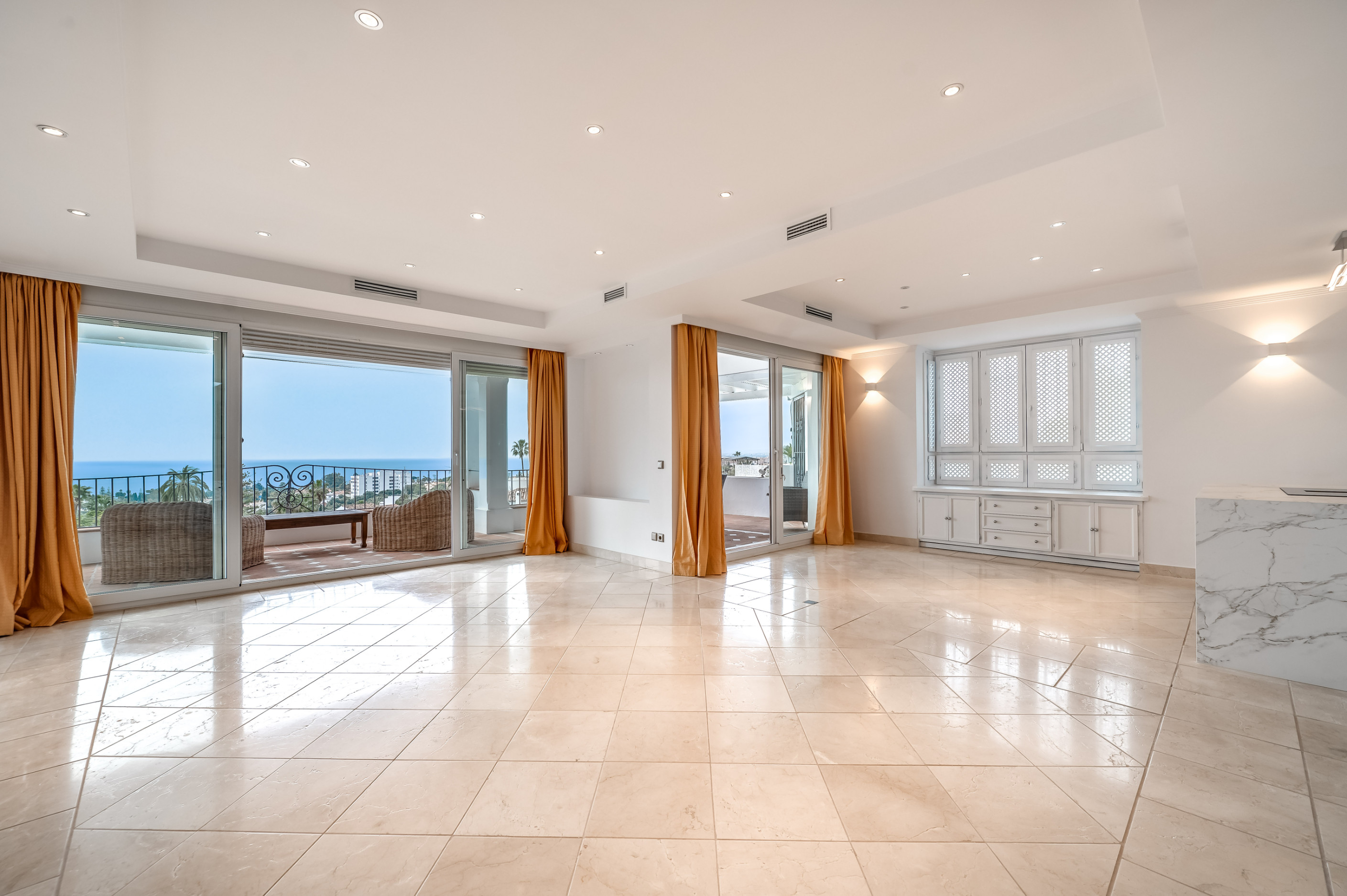 4 Bedroom Villa in Marbella - Photo 11