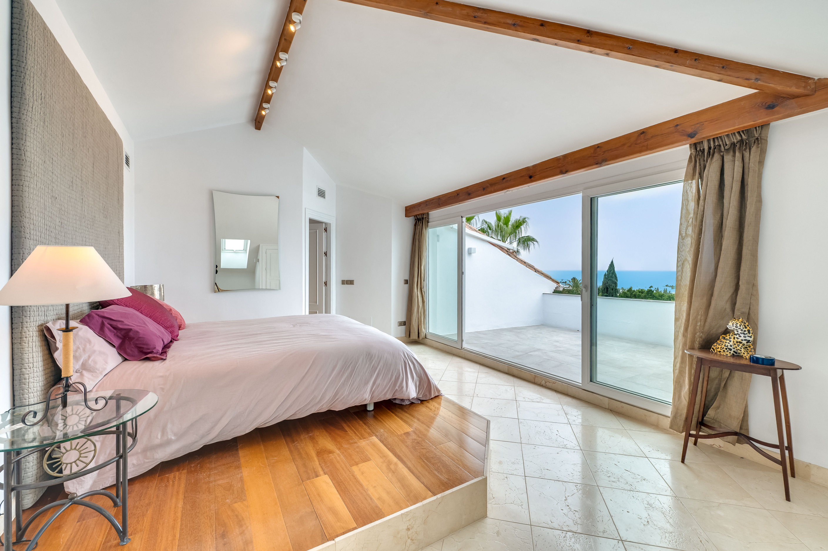 4 Bedroom Villa in Marbella - Photo 18