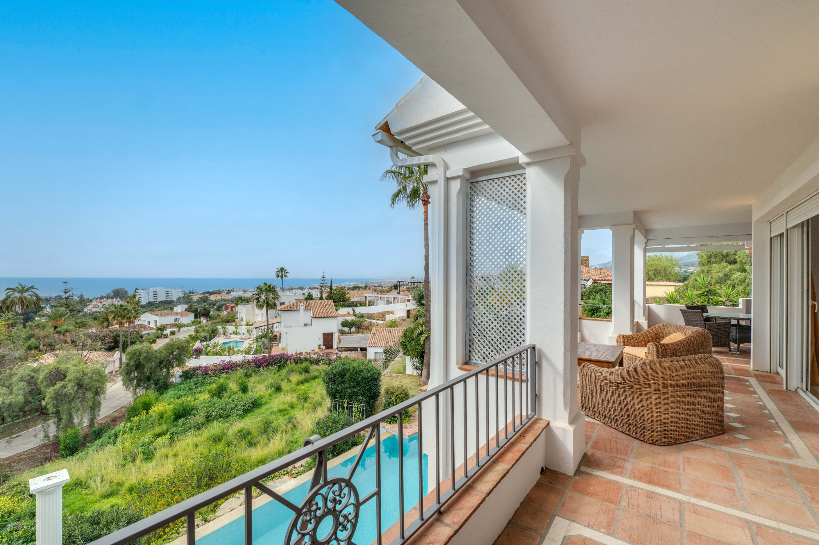 4 Bedroom Villa in Marbella - Photo 9