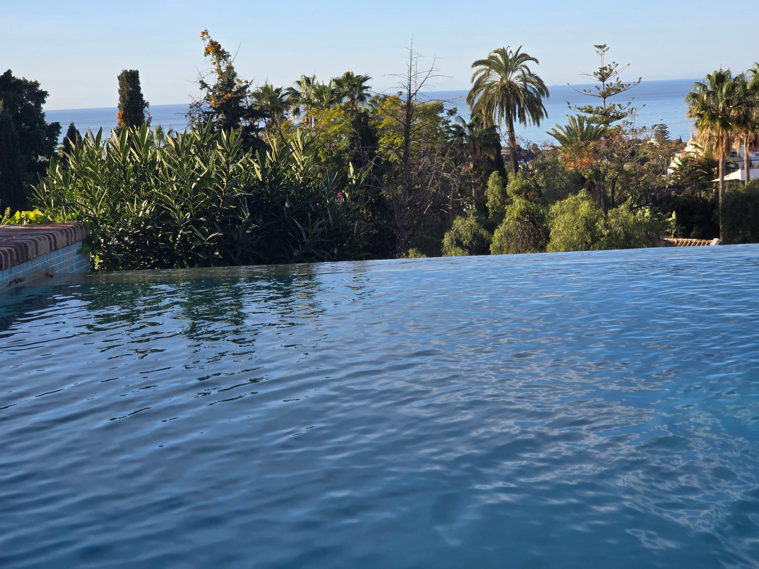 4 Bedroom Villa in Marbella - Photo 4