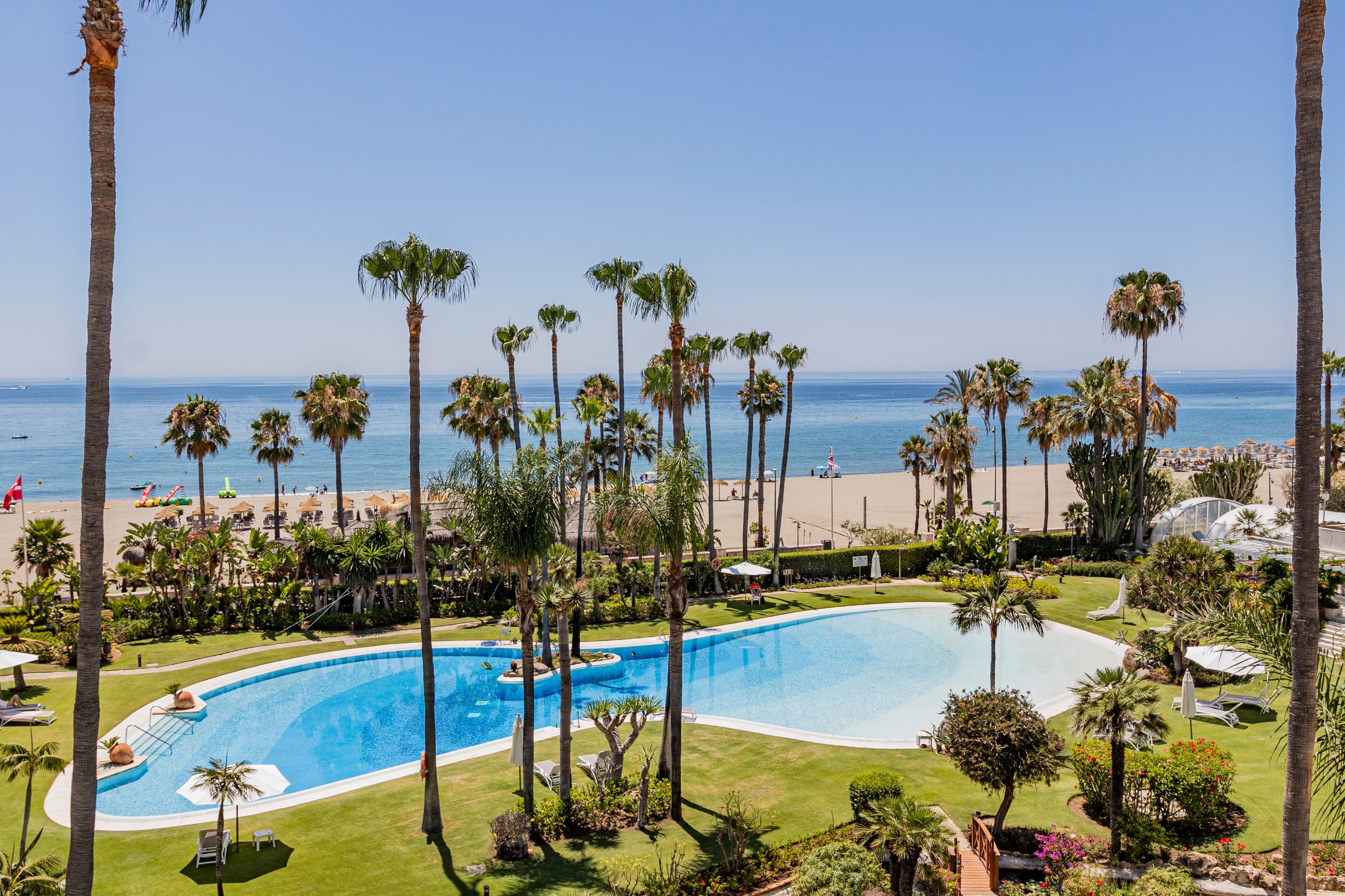 Piso de 3 dormitorios con piscina en Málaga – Foto 4