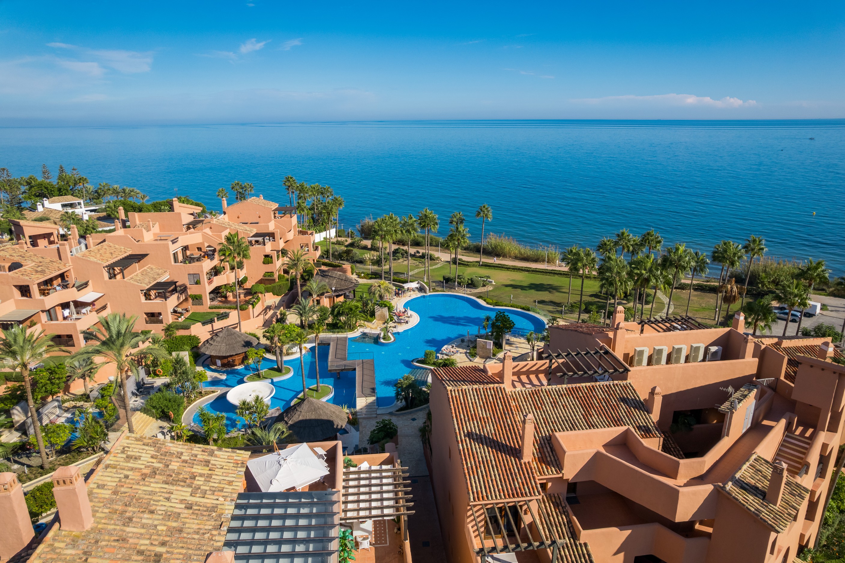 4 Bedroom Apartment in Estepona - Photo 25
