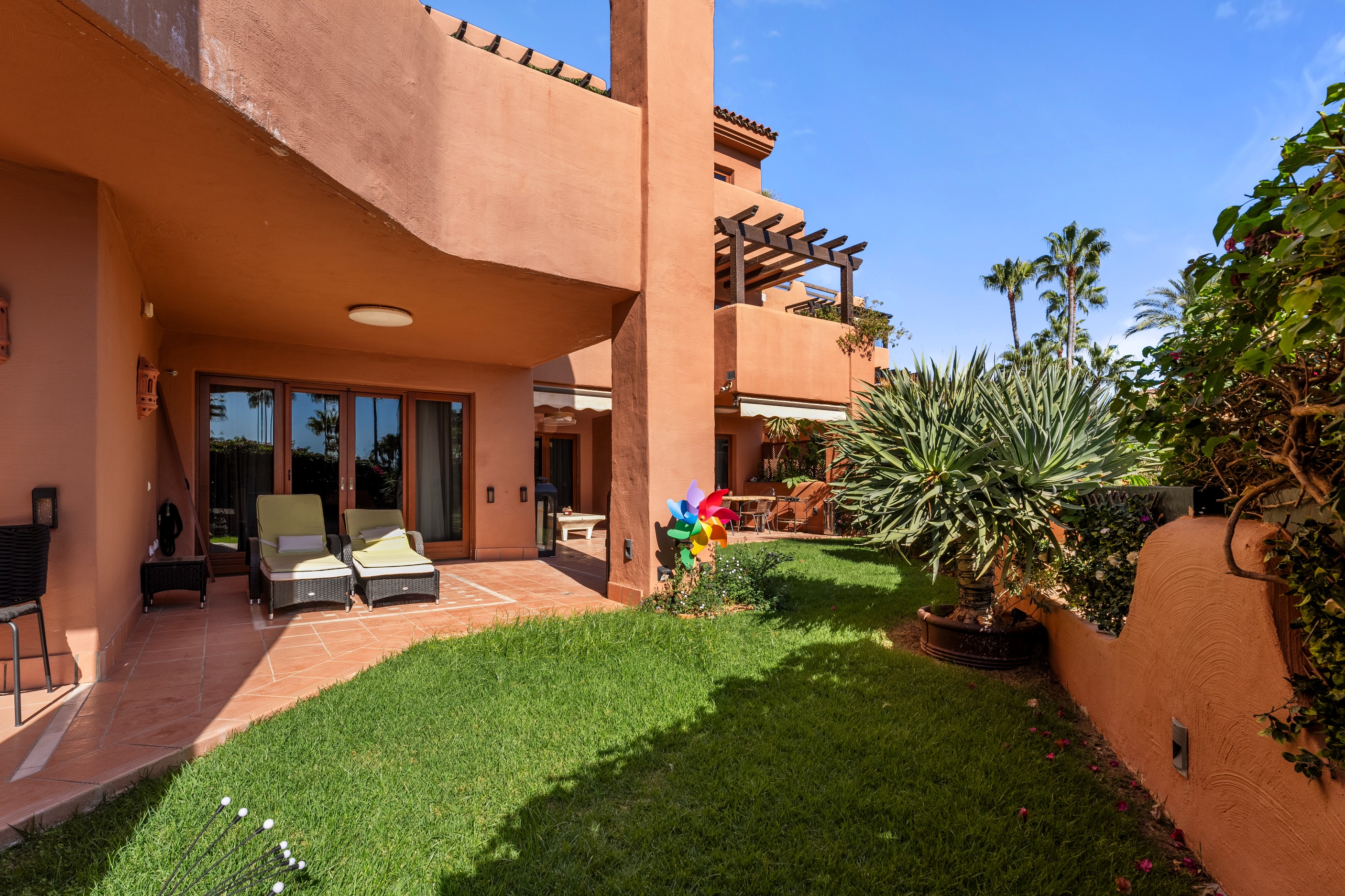 4 Bedroom Apartment in Estepona - Photo 20