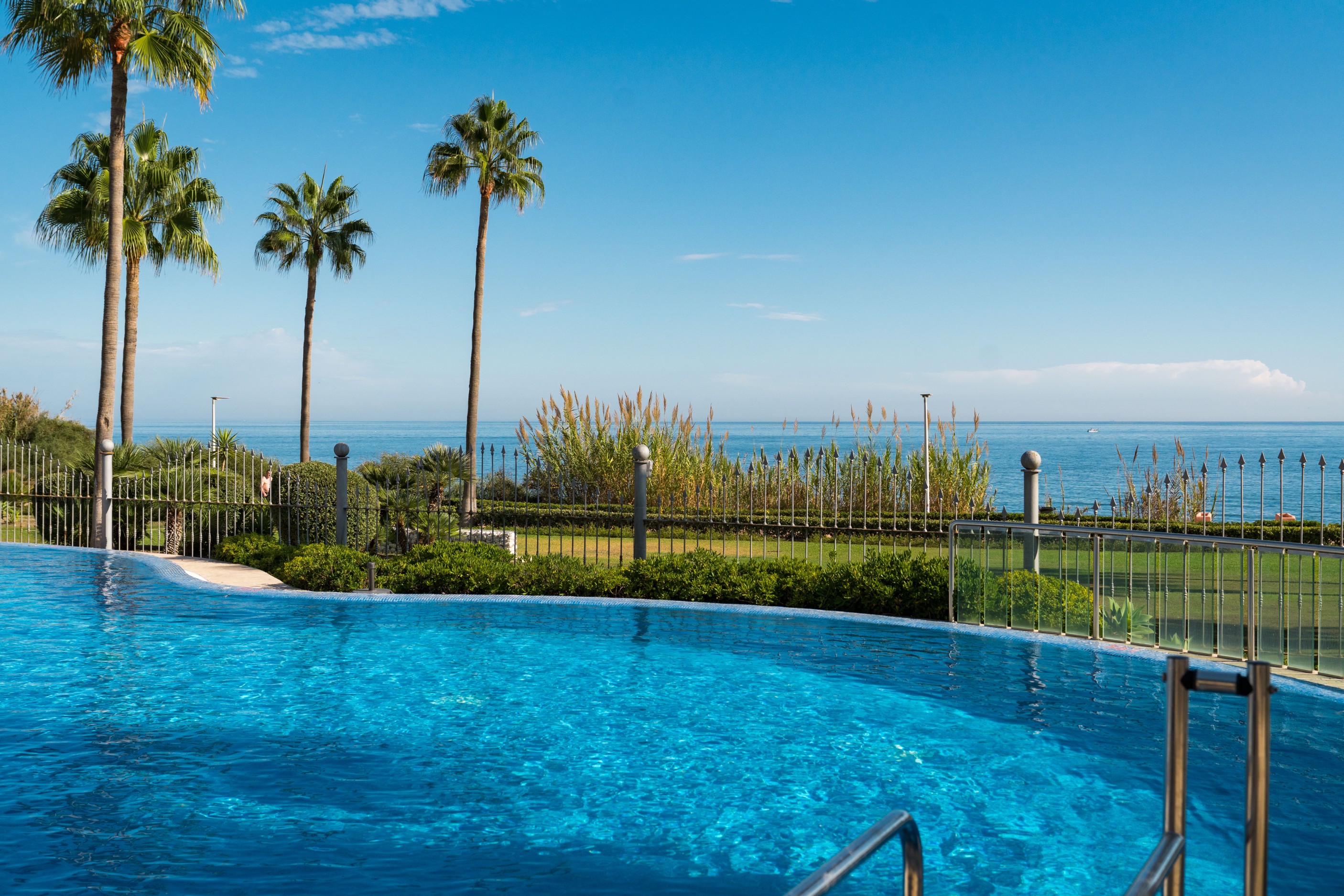 4 Bedroom Apartment in Estepona - Photo 21