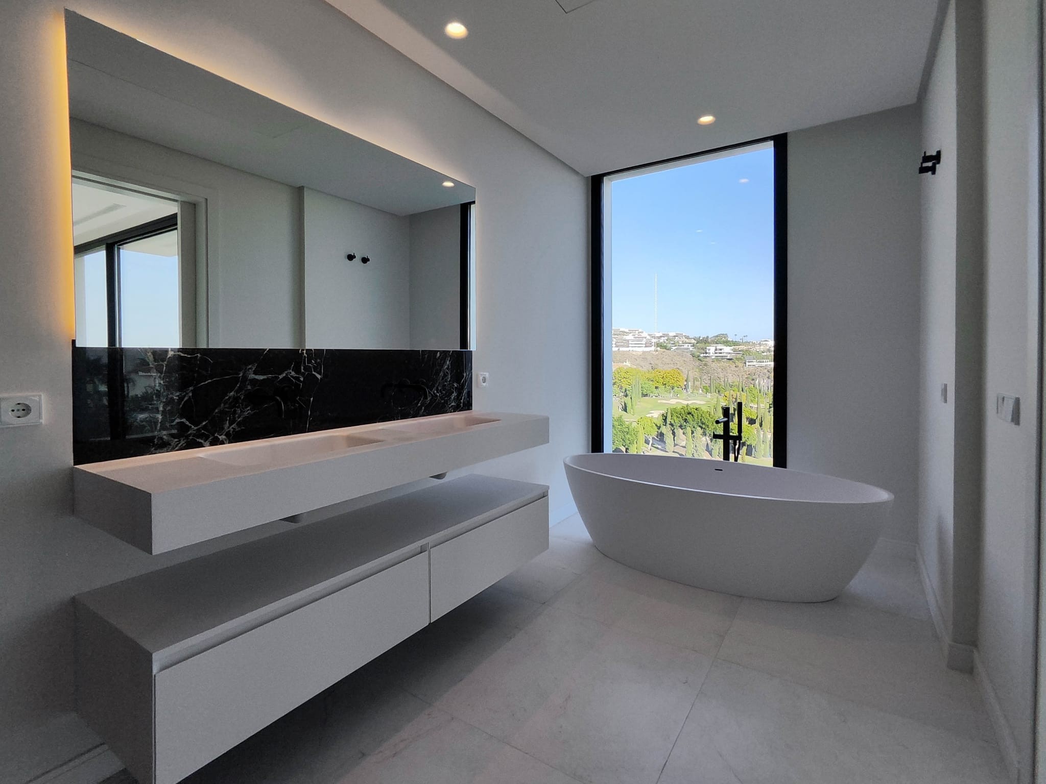 4 Bedroom Villa in Benahavís - Foto 15