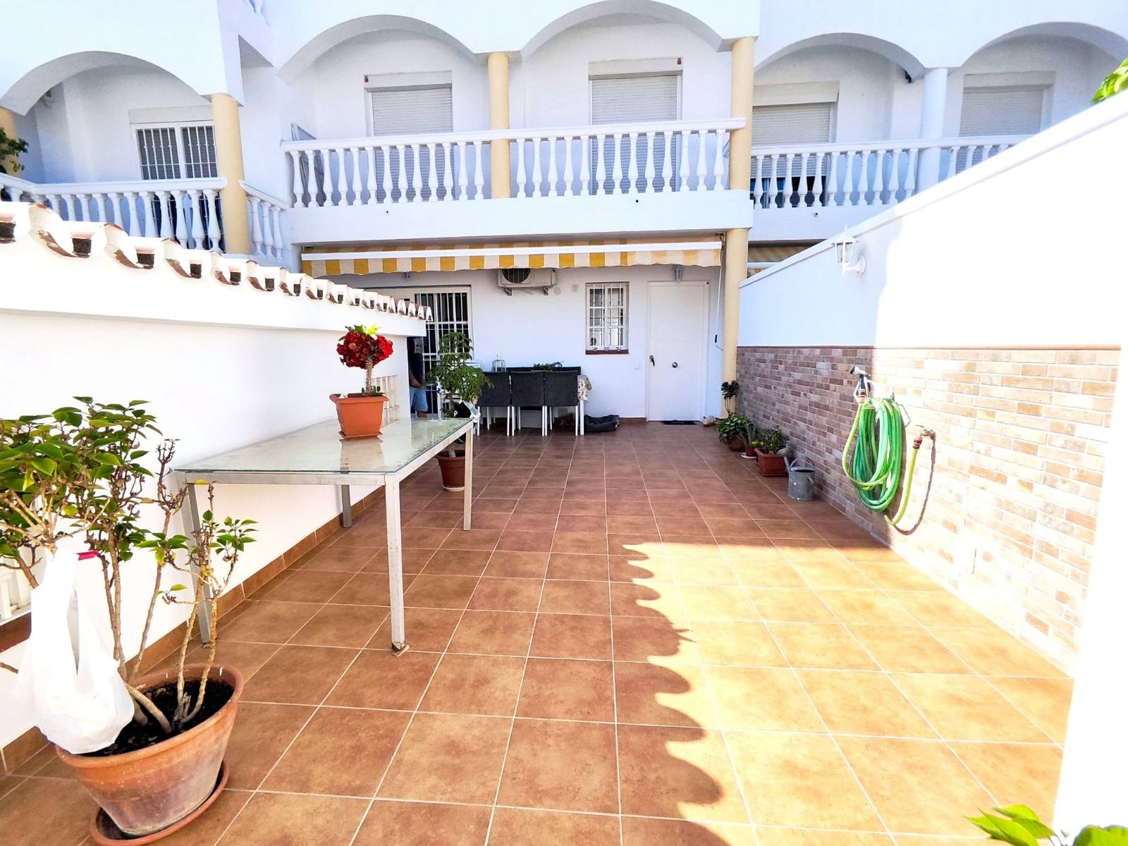 3 Bedroom Townhouse in Benalmádena - Photo 2
