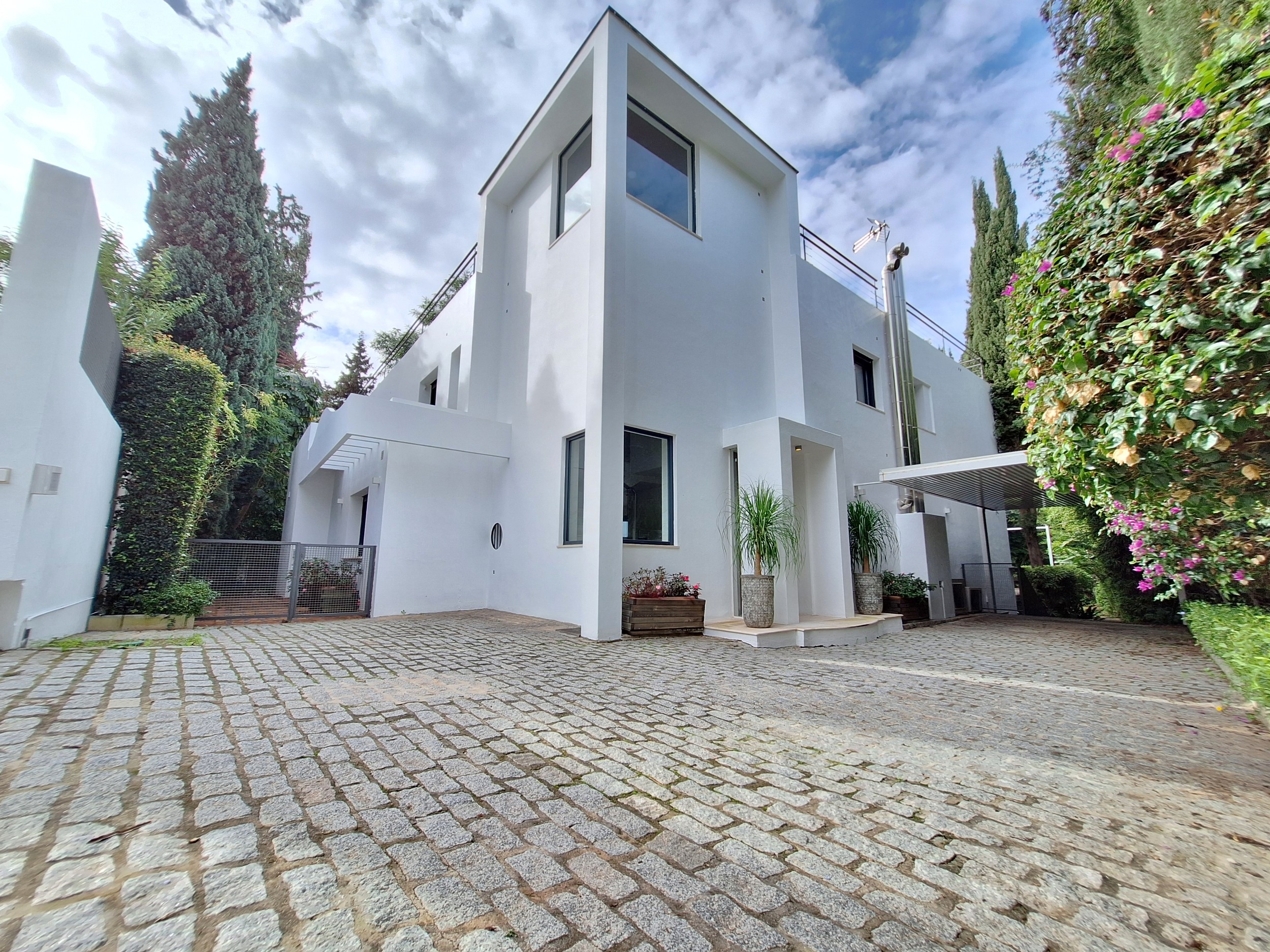 5 Bedroom Villa in Marbella - Photo 5