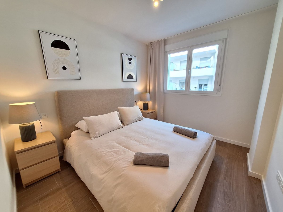 2 Bedroom Apartment in Marbella - Photo 4