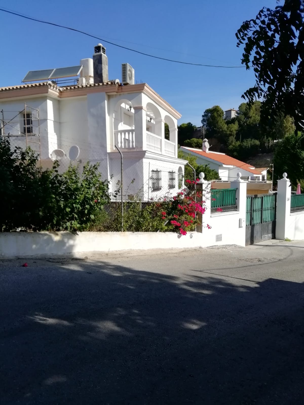 2 Bedroom Villa in Torremolinos - Photo 2