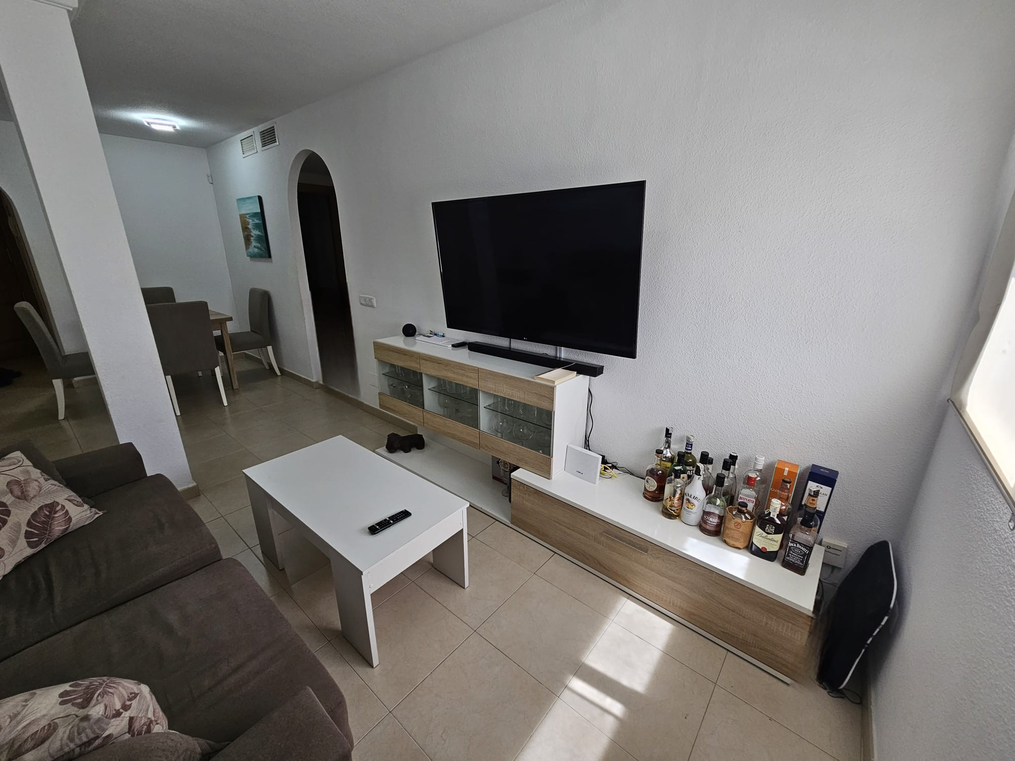 2 Bedroom Apartment in Torremolinos - Photo 3
