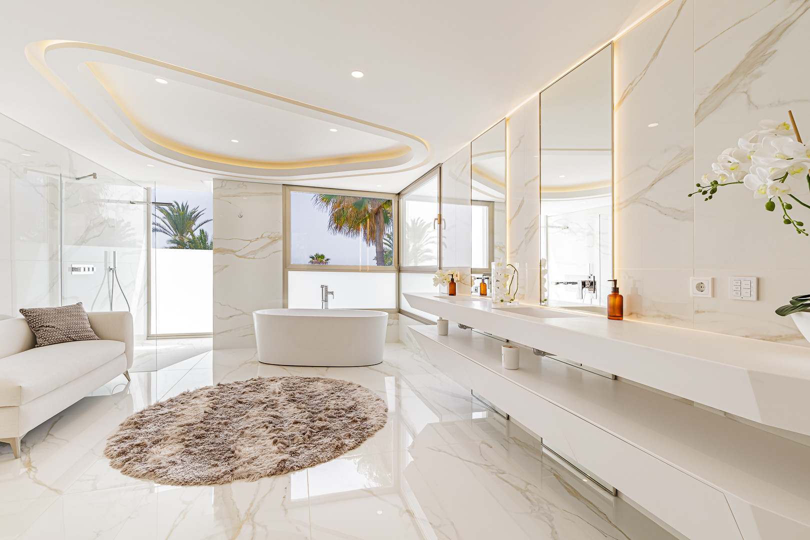 6 Bedroom Villa in Marbella - Photo 25