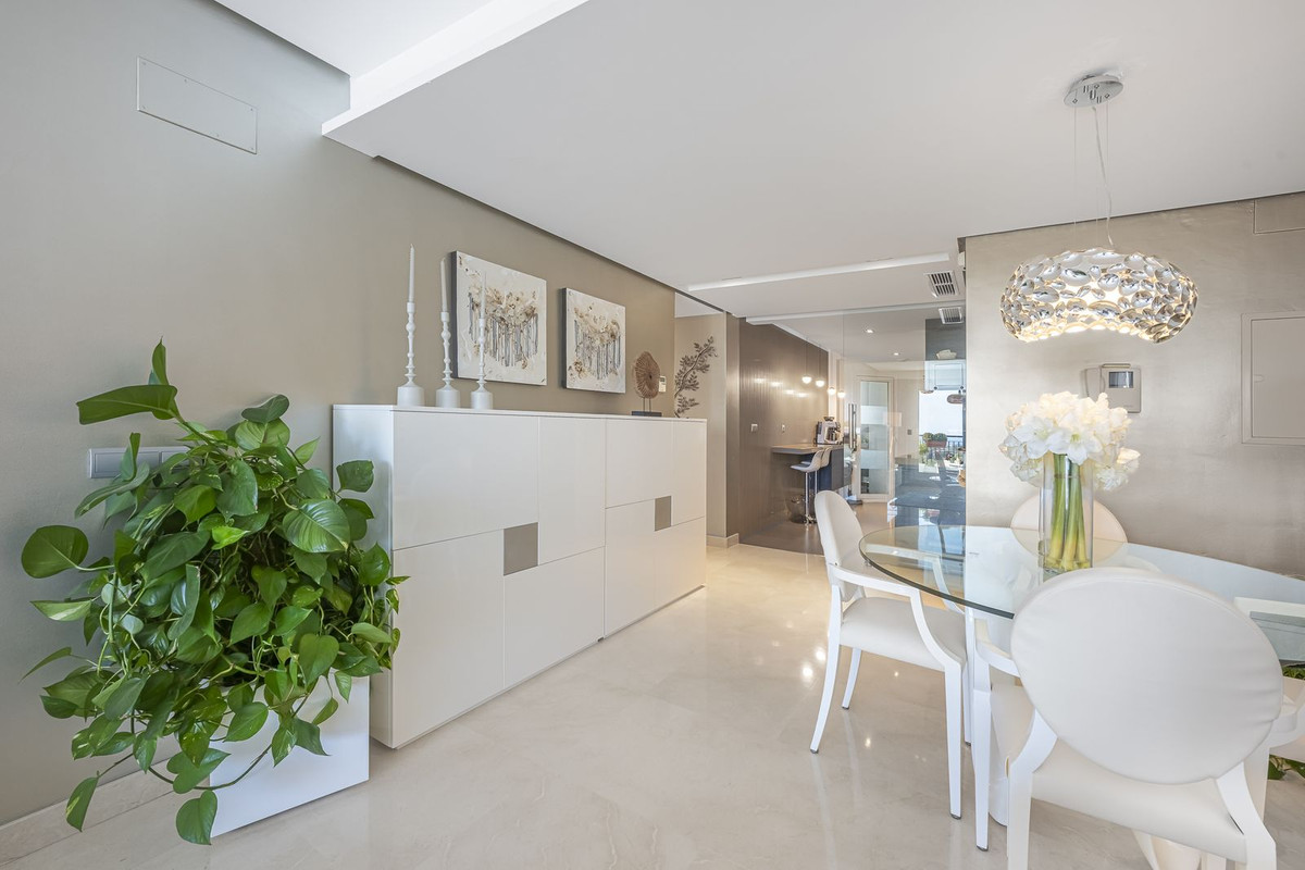 2 Bedroom Penthouse in Benahavís - Фото 6