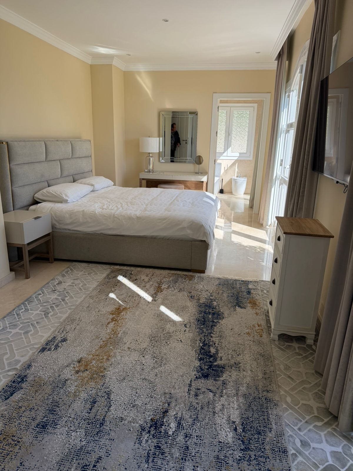5 Bedroom Villa in Estepona - Photo 2