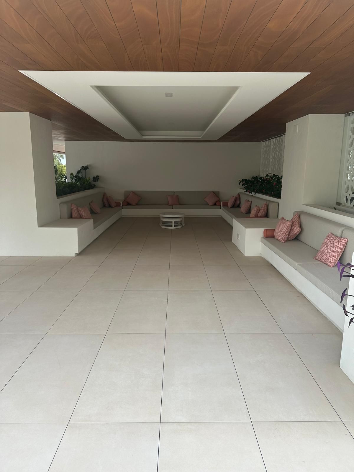 2 Bedroom Apartment in Marbella - Photo 43