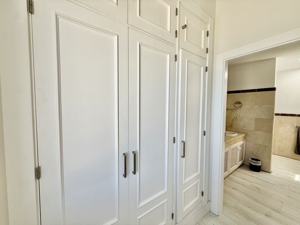3 Bedroom Penthouse in Casares - Photo 45