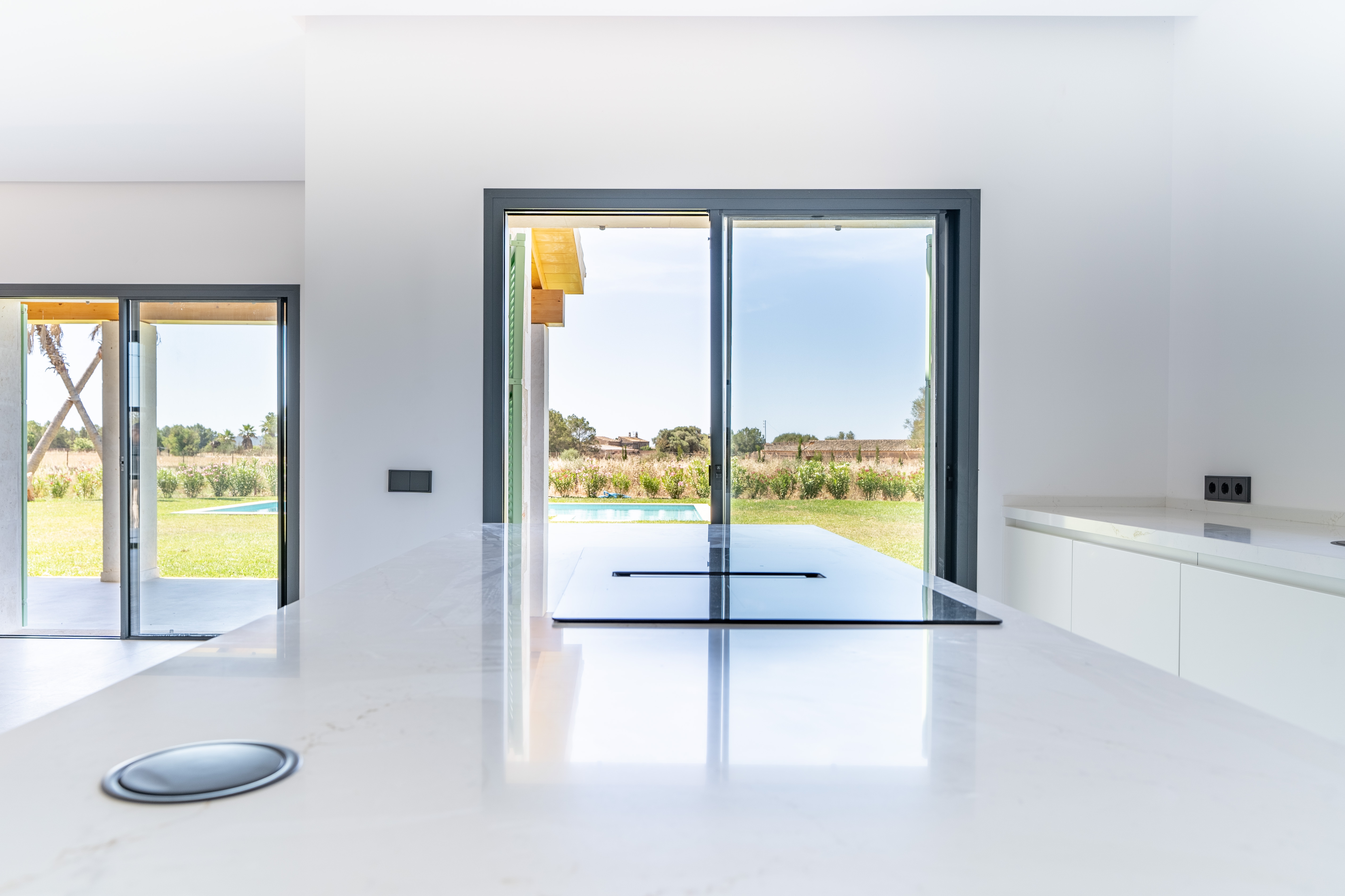 Chalet de 5 dormitorios con piscina en Baleares – Foto 18
