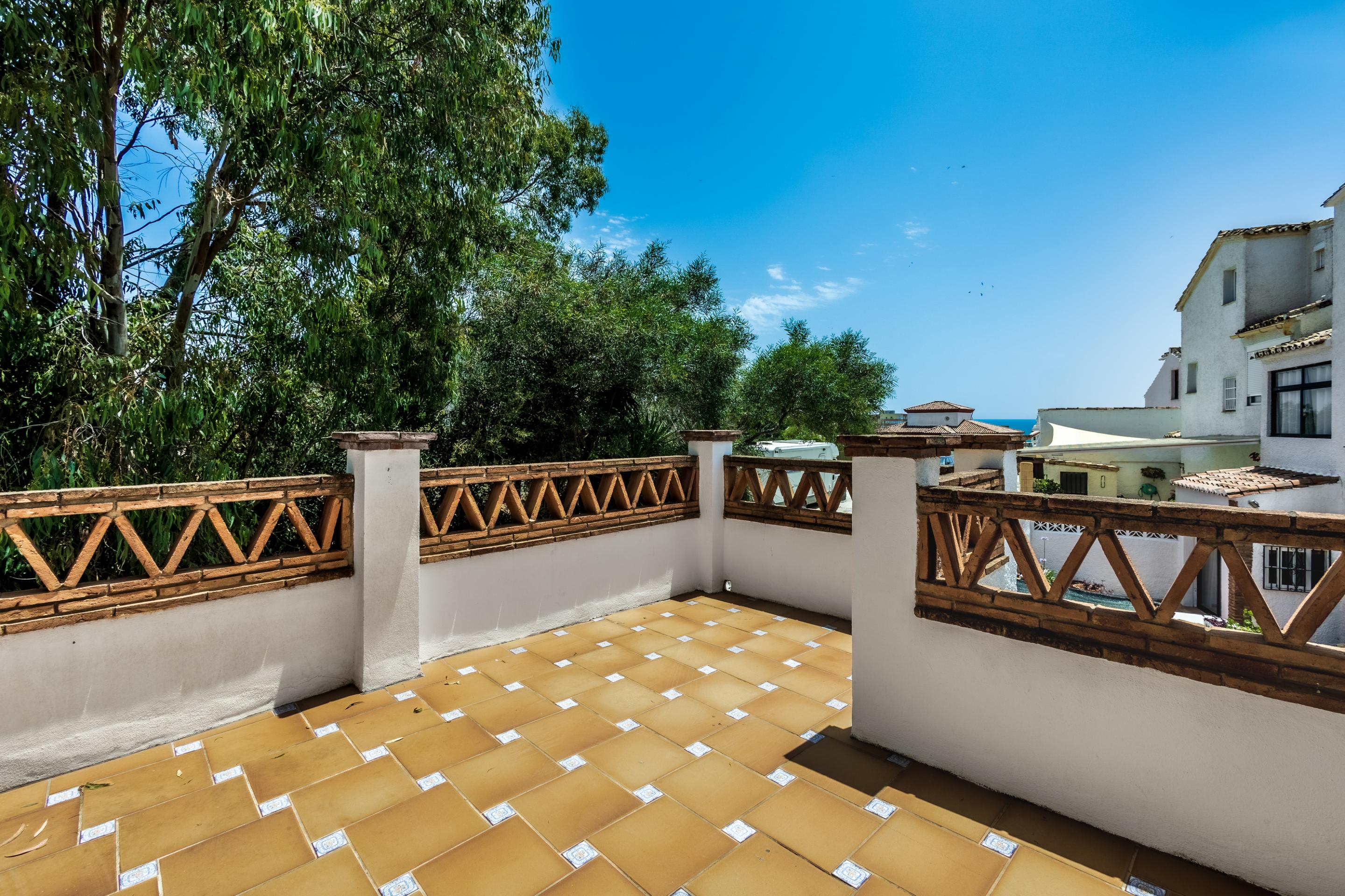 4 Bedroom Townhouse in Mijas - Photo 3