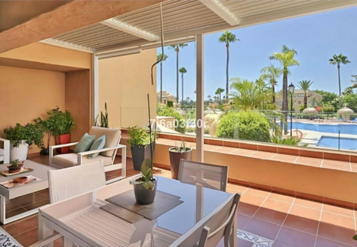 2 Bedroom Apartment in Estepona - Foto 4