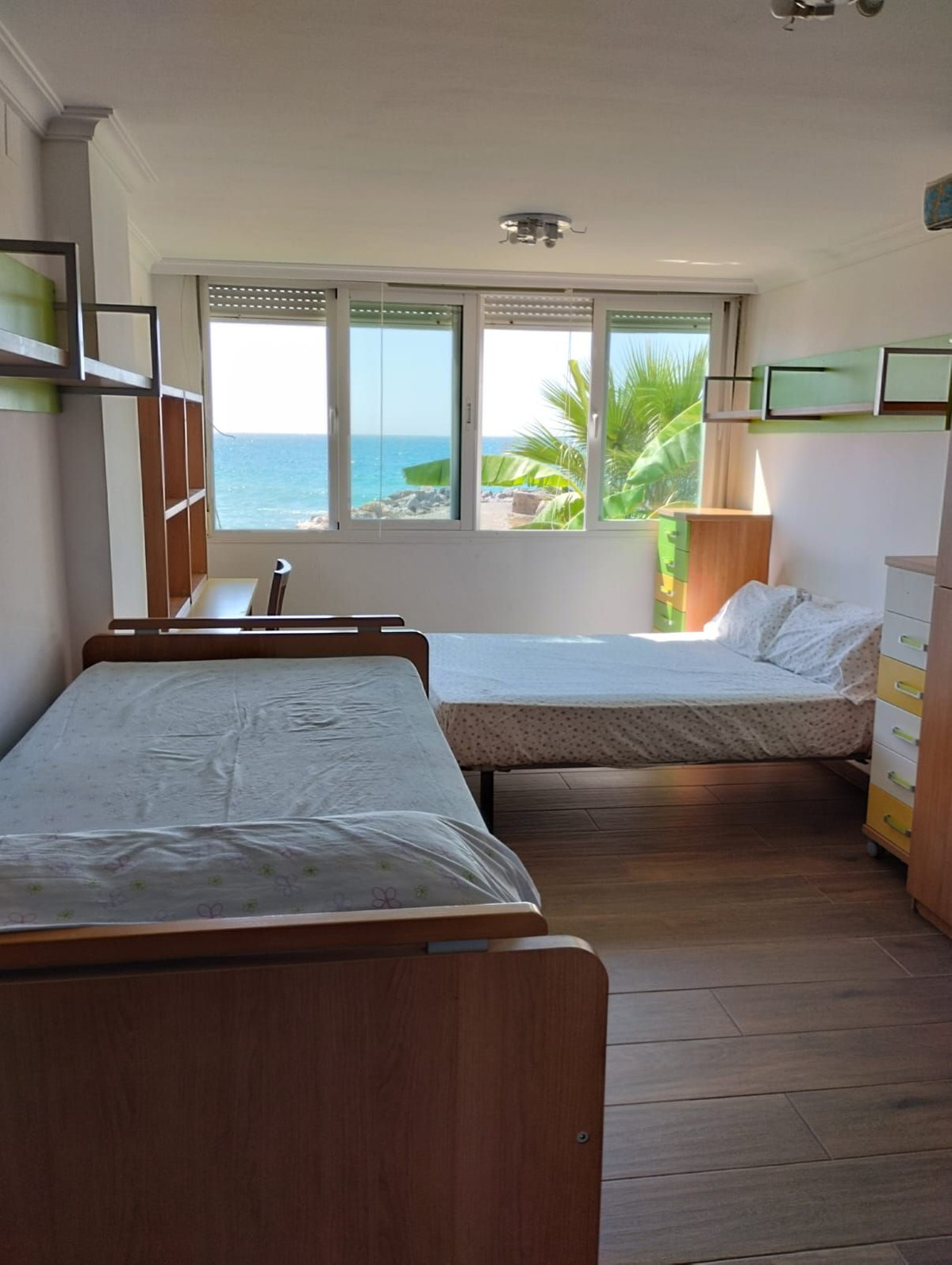 2 Bedroom Apartment in Benalmádena - Photo 10