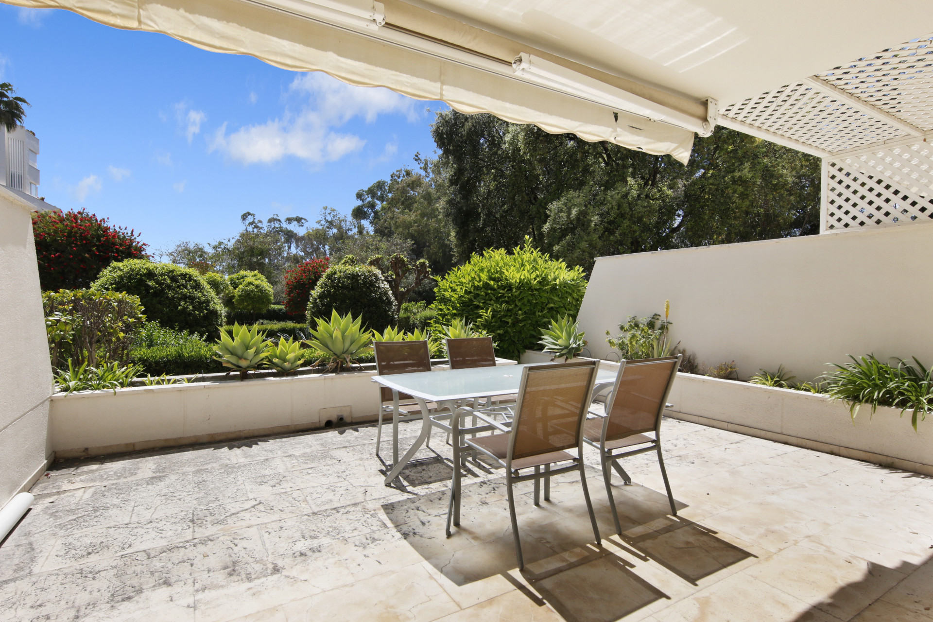 3 Bedroom Townhouse in Estepona - Photo 9