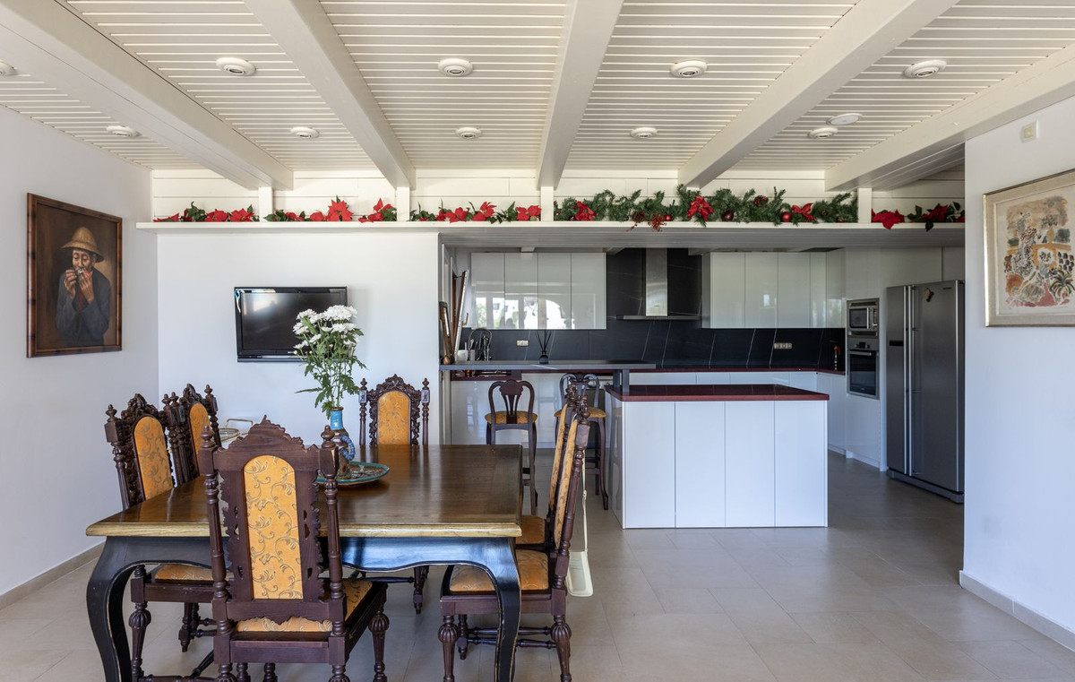 5 Bedroom Villa in Benahavís - Foto 7